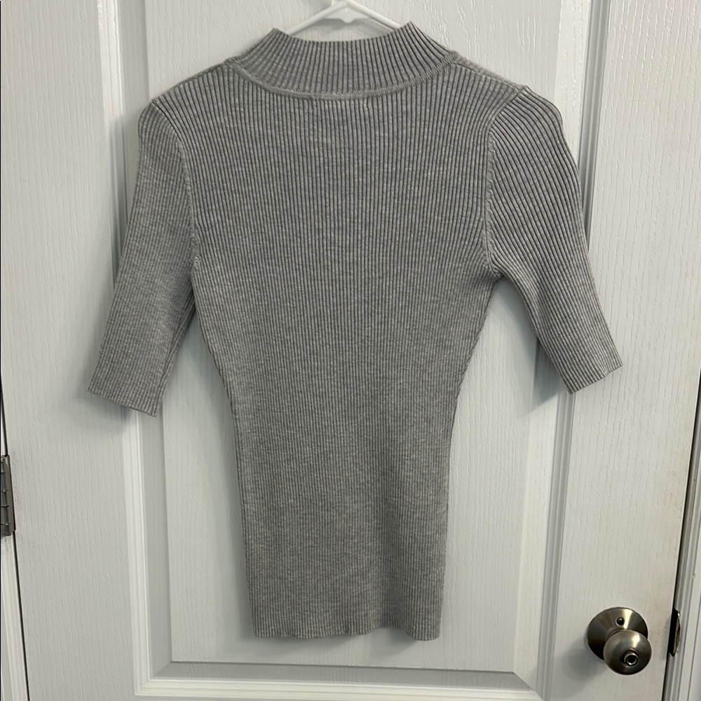 Gray Ribbed Knit Top - Picture 3 of 3